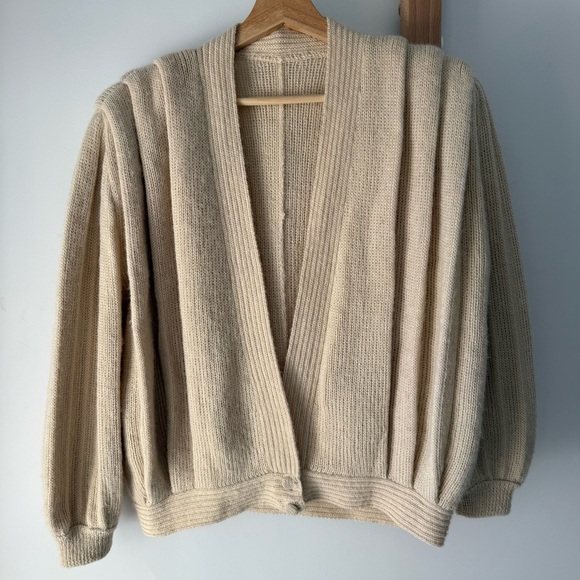 Vintage Sweaters - Vintage Cream Women's Mohair blend Cardigan